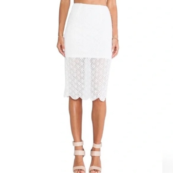 BCBGeneration Lace Pencil Skirt NWT White Floral Size 0 Partially Lined - Picture 12 of 12